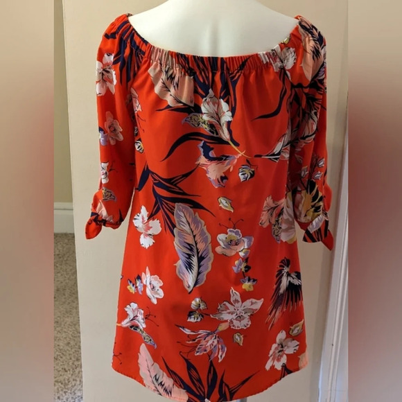 Carolina Belle Montreal Women's Dress Size 8 - Picture 2 of 6